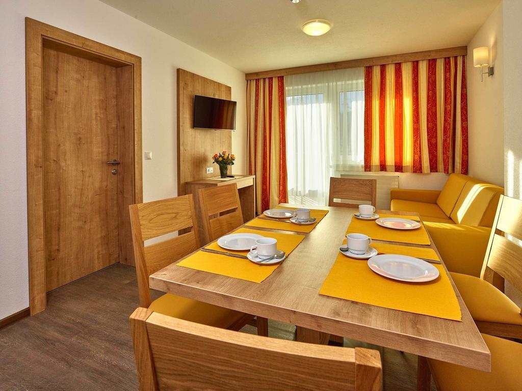 Appartement Gaestehaus Bergkristall Sölden Habitación foto